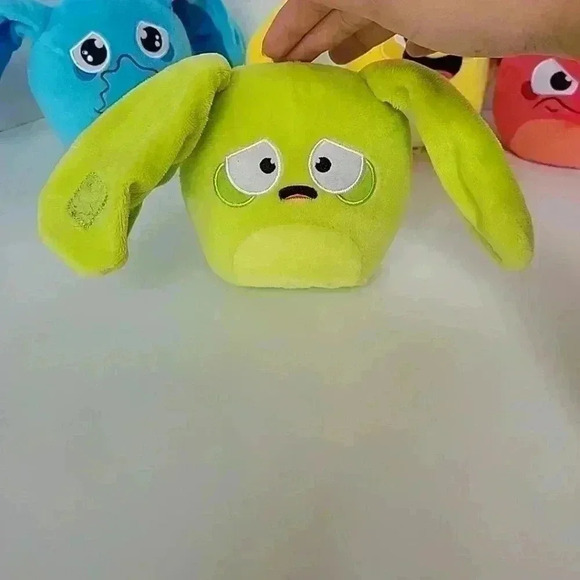 Hana Zuki LOT OF 4 Full Of Treasures Blue Lime Green Yellow Red BUNNY PLUSH - Picture 5 of 10